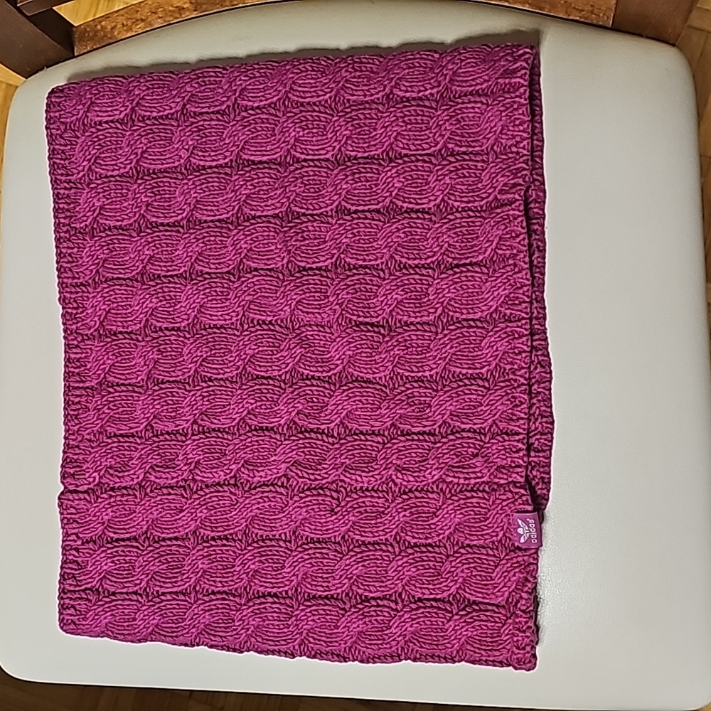 Adidas Knitted infinity pink scarf  B-37